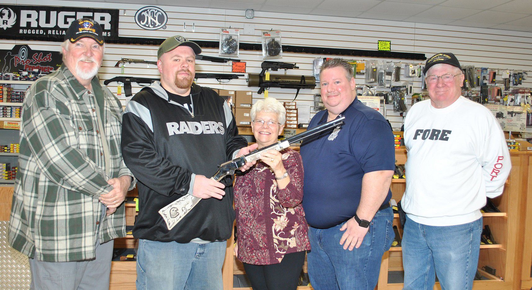 Kellum wins collectible rifle